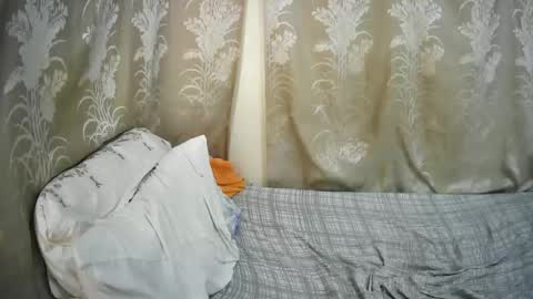 Snapshot of happysonia chatting on 06-17-26, 12:18 happysonia online show from 06-17-26, 12:18