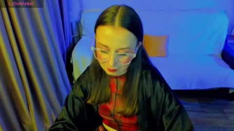 Stephanie online show from 07-15-26, 06:46