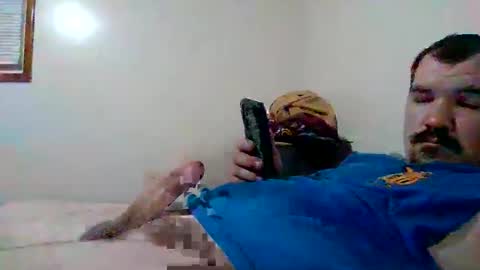 Snapshot of hardcockoncam22 chatting on 03-10-26, 01:21 cervixpainter25 online show from 03-10-26, 01:21