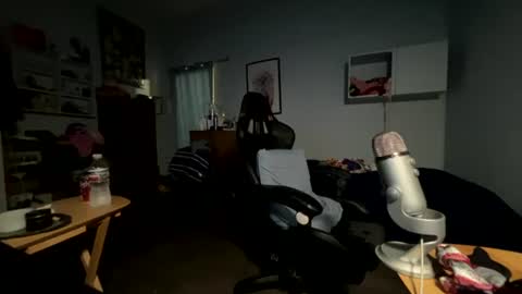 Snapshot of harddmikee chatting on 07-11-26, 02:36 harddmikee online show from 07-11-26, 02:36