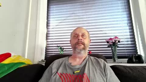 MrLazy online show from 07-04-26, 02:56
