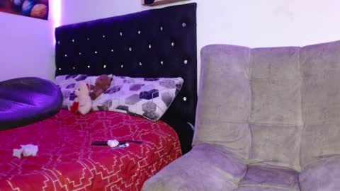 harley_quinnn111 online show from 02-10-25, 12:41