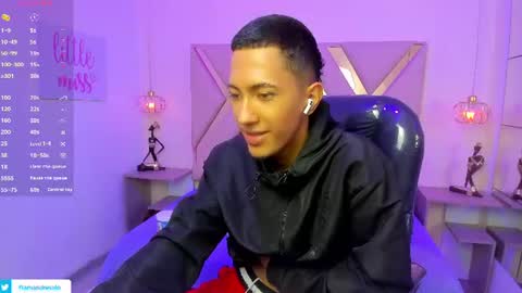 Snapshot of haroldxl chatting on 07-17-26, 02:34 IM HAROLD online show from 07-17-26, 02:34