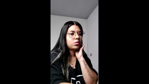 Snapshot of harper_ks1 chatting on 05-17-26, 02:53 Harper online show from 05-17-26, 02:53
