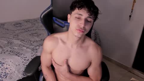 Snapshot of harry_p01 chatting on 02-06-26, 05:45 harry_p01 online show from 02-06-26, 05:45