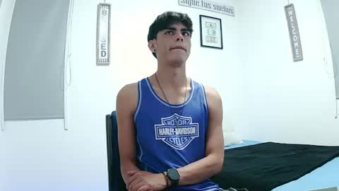 Snapshot of harrythomson1 chatting on 07-11-26, 08:39 harry thomson online show from 07-11-26, 08:39