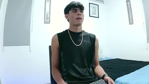 Snapshot of harrythomson1 chatting on 07-19-26, 03:21 harry thomson online show from 07-19-26, 03:21