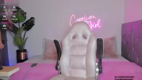 Snapshot of hasbella_saenz1 chatting on 04-19-26, 12:26 s online show from 04-19-26, 12:26