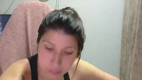 Snapshot of hasley_bbylee chatting on 03-30-26, 01:50 lady online show from 03-30-26, 01:50