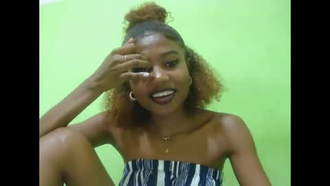 Snapshot of hasleyinah chatting on 05-14-26, 06:47 hasleyinah online show from 05-14-26, 06:47