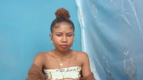 Snapshot of hasleyinah chatting on 07-23-26, 10:35 hasleyinah online show from 07-23-26, 10:35