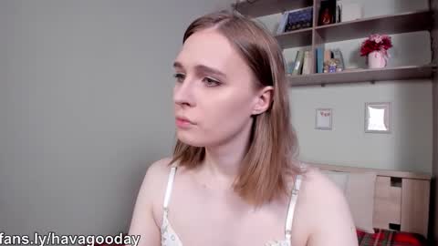 Mia online show from 01-10-26, 06:15