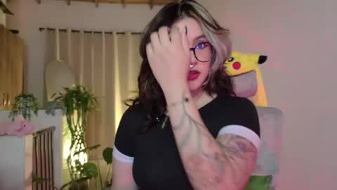 Snapshot of hazelbrownn23 chatting on 07-05-26, 01:56 Hazel Brown online show from 07-05-26, 01:56