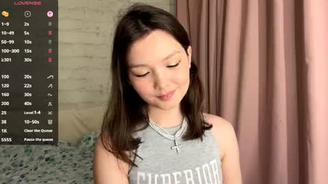 Snapshot of hazelhartshorn chatting on 07-04-26, 04:13 Kira online show from 07-04-26, 04:13