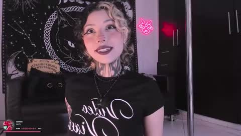 Hazell Witch online show from 03-06-26, 05:09