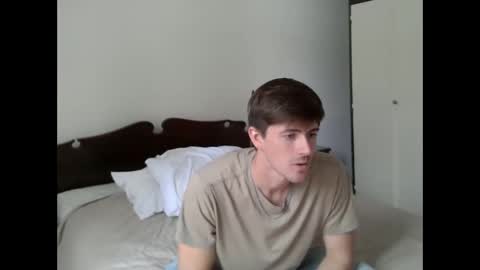 Snapshot of heatsignal chatting on 03-08-26, 08:23 HeatSignal online show from 03-08-26, 08:23