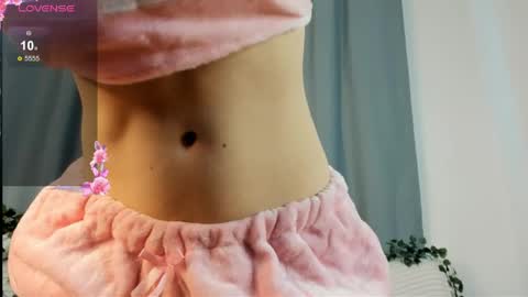 Snapshot of heavenmoth chatting on 05-09-26, 02:11 heavenmoth online show from 05-09-26, 02:11