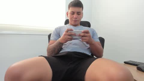  18 online show from 02-12-26, 09:10