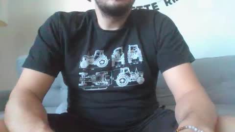 Snapshot of hedg3dog chatting on 03-24-26, 06:40 HedgeHog online show from 03-24-26, 06:40