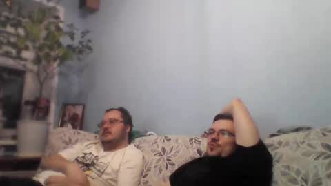 Snapshot of hedineko chatting on 05-10-26, 01:05 hedineko online show from 05-10-26, 01:05