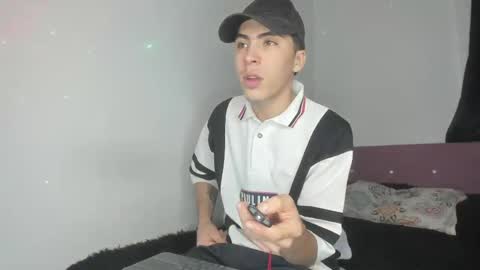 Snapshot of heellboy_ chatting on 05-07-26, 06:30 heellboy_ online show from 05-07-26, 06:30