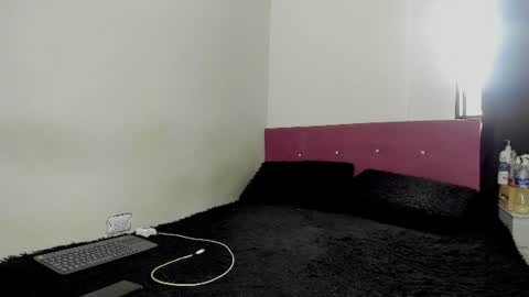Snapshot of heellboy_ chatting on 06-25-26, 09:19 heellboy_ online show from 06-25-26, 09:19