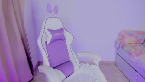 IM EMY online show from 05-06-26, 04:01
