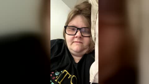 Snapshot of heidimackey2 chatting on 04-18-26, 09:57 heidimackey2 online show from 04-18-26, 09:57
