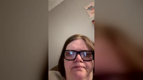 Snapshot of heidimackey2 chatting on 04-19-26, 02:38 heidimackey2 online show from 04-19-26, 02:38