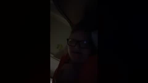 Snapshot of heidimackey2 chatting on 08-09-26, 05:34 heidimackey2 online show from 08-09-26, 05:34
