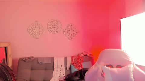 Snapshot of heidipalmer chatting on 06-16-26, 11:40 Heidi Palmer online show from 06-16-26, 11:40