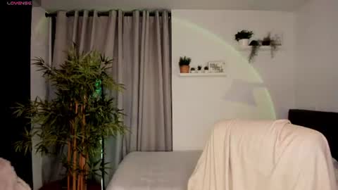 helen_miller online show from 07-23-26, 11:46