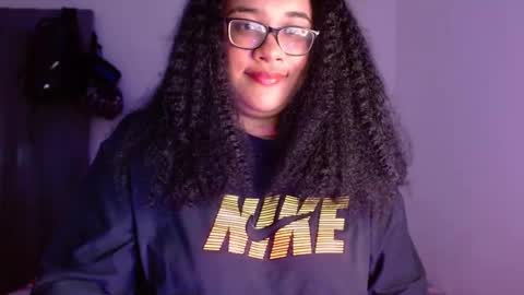 Snapshot of helena_grant chatting on 01-15-25, 05:19 Helena online show from 01-15-25, 05:19