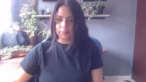 HELENA  online show from 05-25-26, 04:35