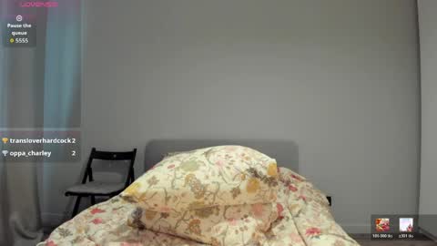 Snapshot of helenblazetrt chatting on 05-30-26, 02:19 Hi I am Helen online show from 05-30-26, 02:19