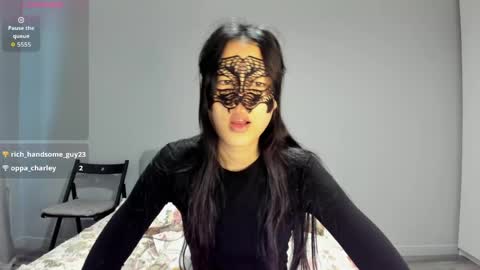 Snapshot of helenblazetrt chatting on 06-01-26, 02:13 Hi I am Helen online show from 06-01-26, 02:13