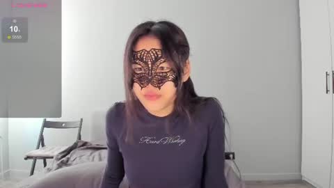 Snapshot of helenblazetrt chatting on 06-25-26, 02:11 Hi I am Helen online show from 06-25-26, 02:11
