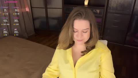 Snapshot of helenbonham chatting on 03-29-26, 05:29 Helena Bonham online show from 03-29-26, 05:29