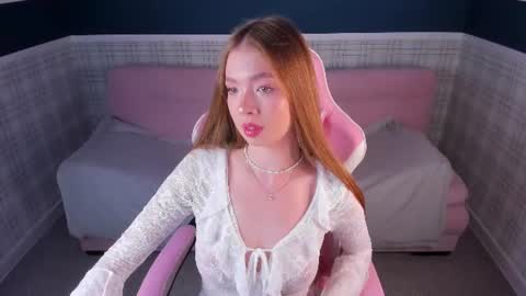 Snapshot of helenn_garciaa chatting on 06-26-26, 12:04 Tessa online show from 06-26-26, 12:04