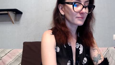 HelenRed online show from 12-25-24, 07:46