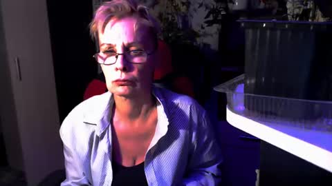 Helga online show from 06-15-26, 08:33