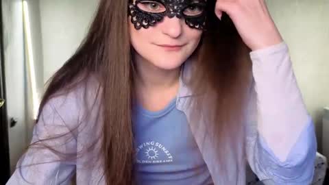 helgamunn online show from 04-02-26, 09:07