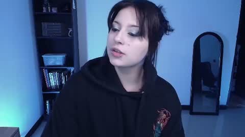 Snapshot of hell_dancer_ chatting on 07-18-26, 03:11 Lexa online show from 07-18-26, 03:11
