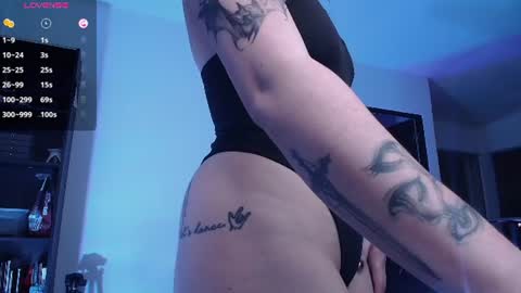 Snapshot of hell_dancer_ chatting on 07-19-26, 03:10 Lexa online show from 07-19-26, 03:10