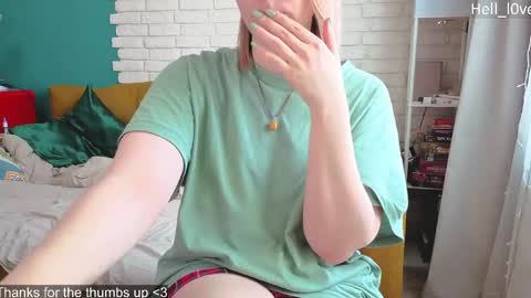 Snapshot of hell_l0ve chatting on 04-11-26, 07:45 Anastasiia online show from 04-11-26, 07:45