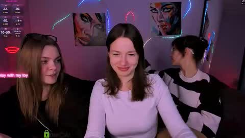 Snapshot of helli_belli chatting on 01-16-26, 08:13 Helli online show from 01-16-26, 08:13