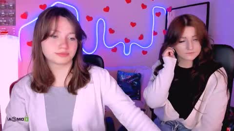 Snapshot of helli_belli chatting on 02-22-26, 08:18 Helli online show from 02-22-26, 08:18