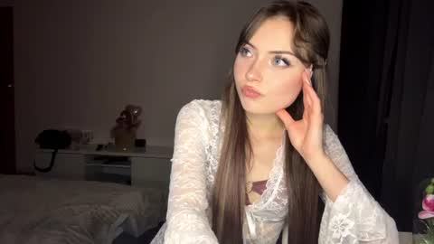 hellyluxury online show from 06-11-26, 10:19