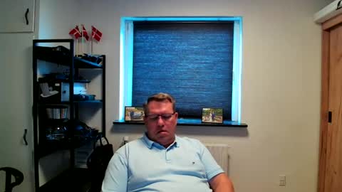 Snapshot of henrikrp1971 chatting on 06-16-26, 11:13 henrikrp1971 online show from 06-16-26, 11:13