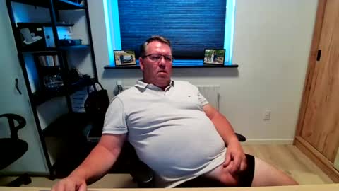 Snapshot of henrikrp1971 chatting on 07-16-26, 11:05 henrikrp1971 online show from 07-16-26, 11:05
